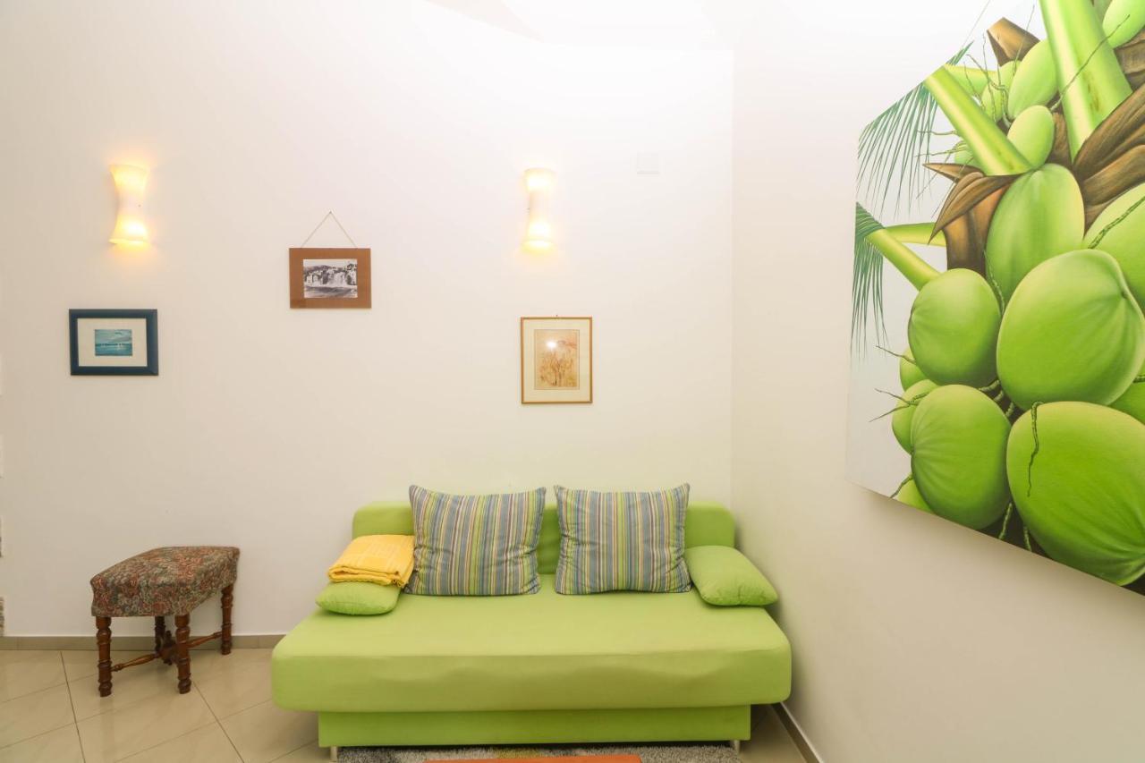 באסקה Apartments Blue And Green With Balcony מראה חיצוני תמונה